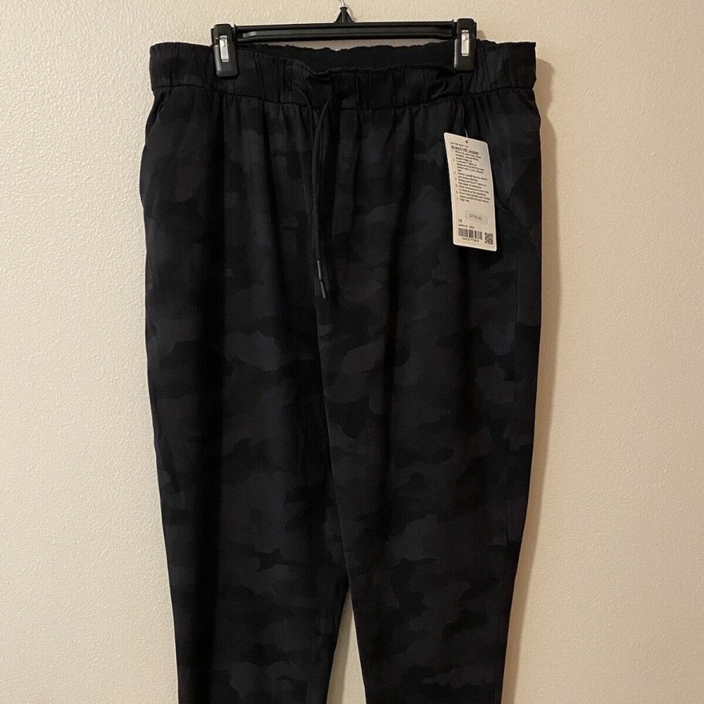 Lululemon Stretch High Rise Jogger Full Length Camo 14
